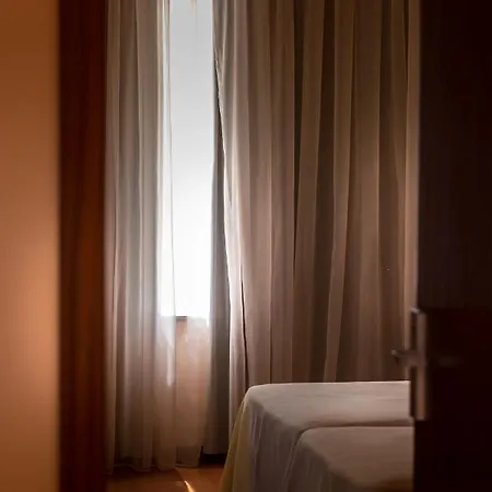 Imperio Hotel 2*